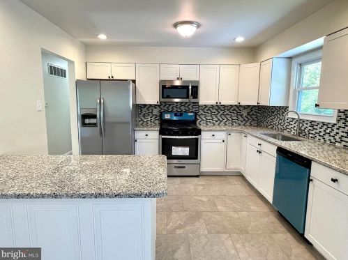 226 Juniper Ave, Browns Mills NJ  08015-2125 exterior
