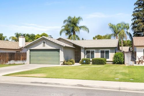 9110 Green Bank St, Bakersfield, CA 93312-4453