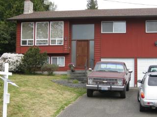 15607 18th Ave, Lynnwood, WA 98087-8706