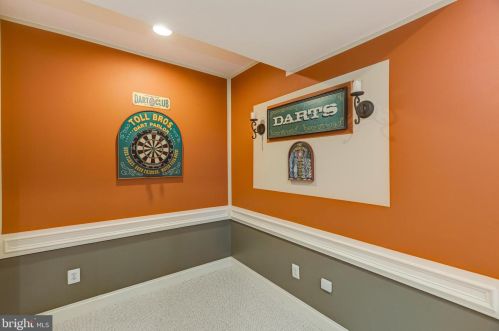 15089 Troon Ct, Haymarket VA  20169-3130 exterior