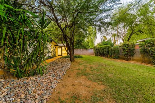 5721 10th St, Phoenix AZ  85014-2213 exterior