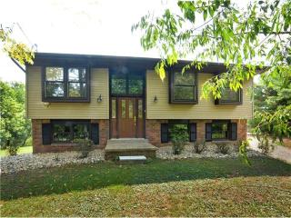 596 Pittsburgh St, Greensburg, PA 15601-8877