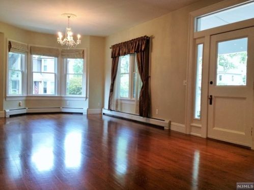 232 Woodside Ave, Ridgewood NJ  07450-5036 exterior