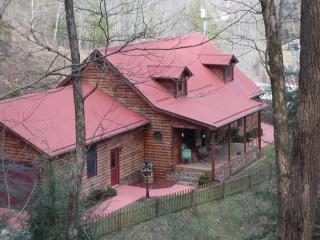 5267 Highway 15, Whitesburg, KY 41858-7132