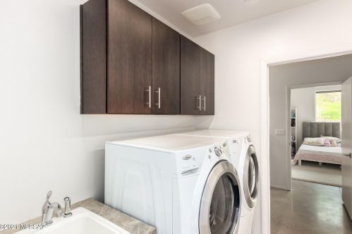 5702 Rio Verde Vis Dr, Tucson AZ  85750-1971 exterior