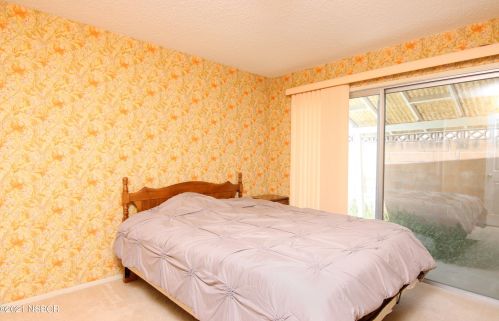 340 Wilshire Ln, Santa Maria CA  93455-2050 exterior