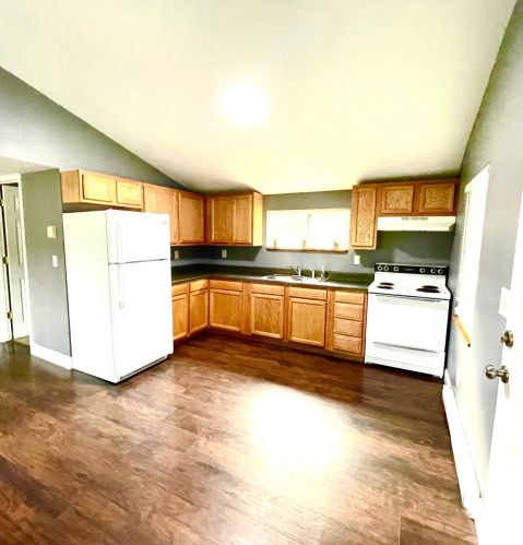 5475 Brushy Fork Rd, Stonelick, OH 45103-9549