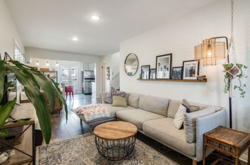 1703 Speyer Ln, Redondo Beach CA  90278-4729 exterior
