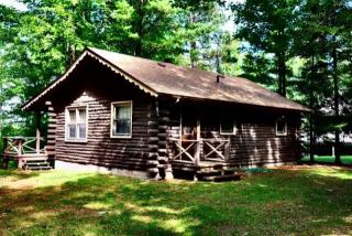 8689 Buckskin Trl, Minocqua, WI 54548-8828