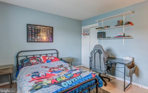 107 8th St, Laurel DE  19956-1401 exterior