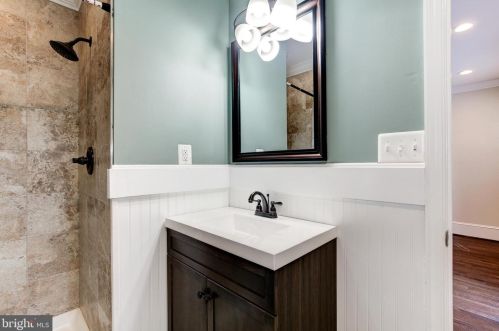 408 Emerson St, Washington DC 20011-6114 exterior