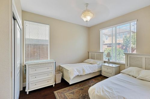 2073 Wyndham Way, Lodi CA  95242-4807 exterior