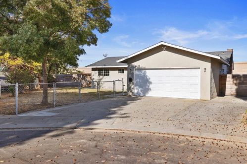 1325 Arrowhead Ct, Modesto CA  95351-1723 exterior