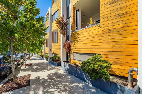 2104 Columbia St, San Diego CA 92101-1713 exterior