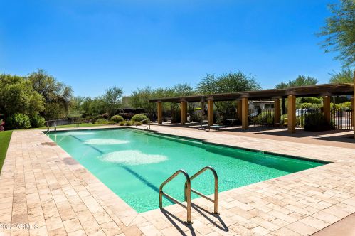 5434 Lincoln Dr, Scottsdale AZ 85253-4193 exterior