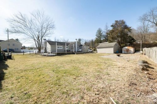 2 Brisman Dr, Thiells NY  10984-1439 exterior