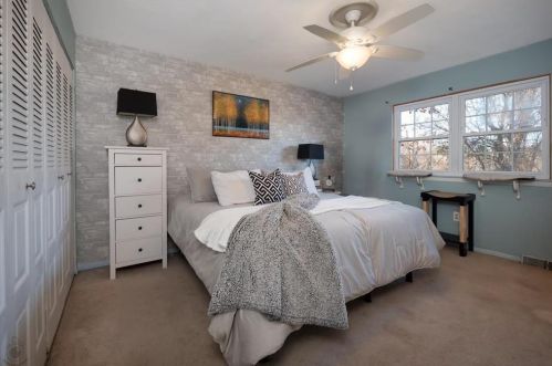 140 Vista Dr, Easton PA  18042-7202 exterior