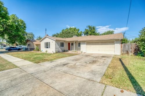 1825 Price Ave, Fresno CA  93702-4644 exterior