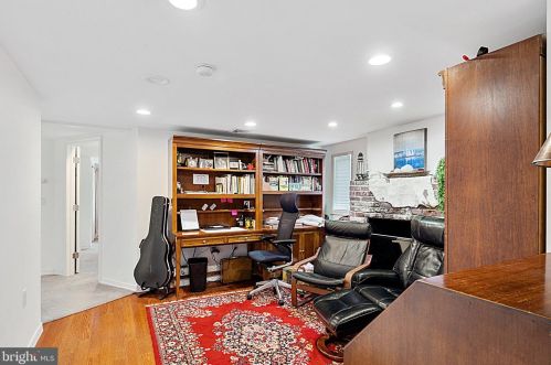 135 Marmic Dr, Southampton PA 18966-1725 exterior