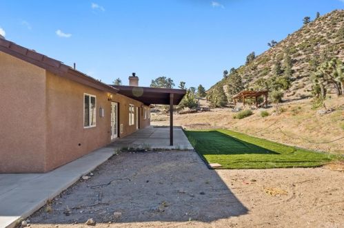 2676 Mustang Ln, Wrightwood CA  92397 exterior