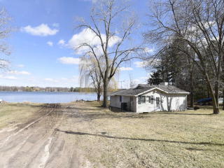 28319 Bay Shore Dr, Isanti, MN 55040-5939