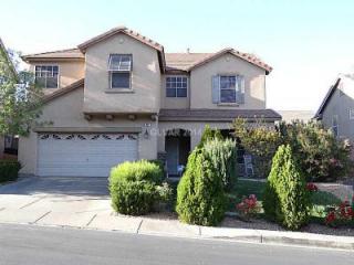 647 Pacific Cascades Dr, Henderson, NV 89012-5666