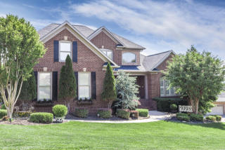9015 Linksvue Dr, Knoxville, TN 37922-5255