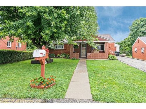 731 Memory Ln, Mckeesport, PA 15133-2119