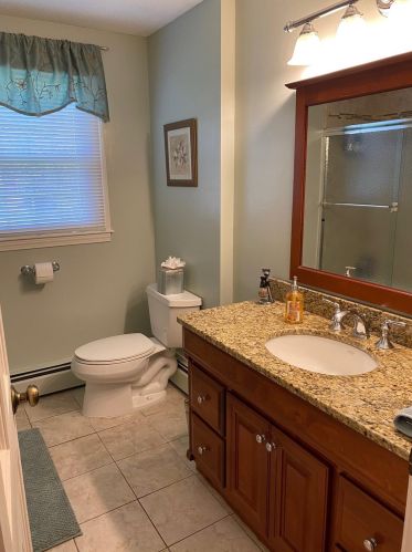 15 Woodbury St, Salem NH  03079-3212 exterior