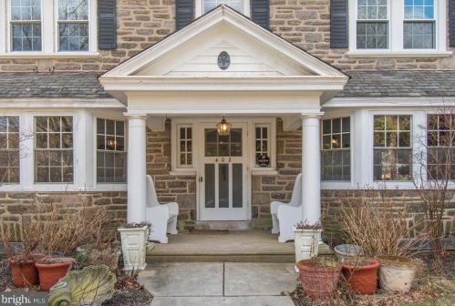 402 Waring Rd, Melrose Park, PA 19027-2424