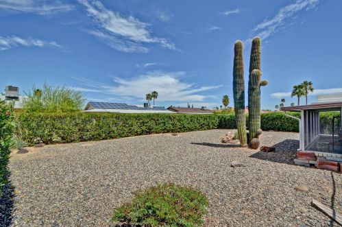 13118 Meeker Blvd, Sun City AZ 85375-5204 exterior