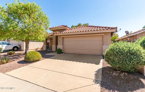 12423 41st Ave, Phoenix AZ  85029-2964 exterior