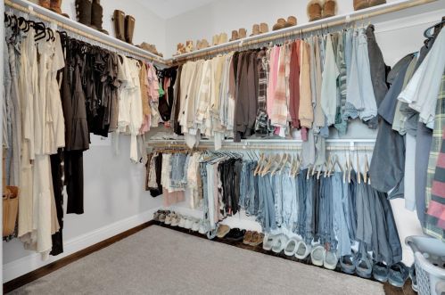 1305 Oak Leaf Cir, Valley Home CA 95361-2769 exterior