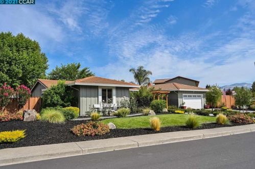 202 Joaquin Cir, Danville, CA 94526-3017