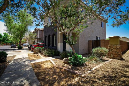 2804 100th Dr, Tolleson, AZ 85353-8331