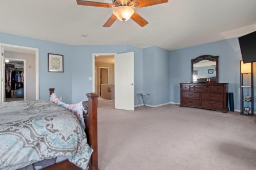 11120 62nd St, Kenosha, WI 53142-7586