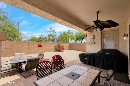 584 Twin Peaks Pkwy, San Tan Valley AZ  85143-5828 exterior