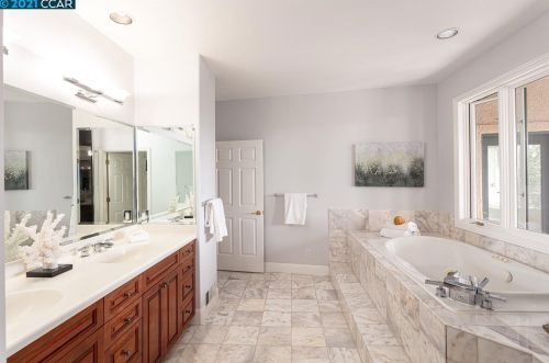 522 Oakshire Pl, Alamo CA  94507-2325 exterior