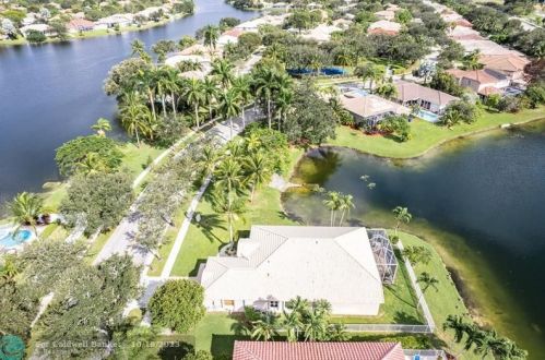 13072 18th Ct, Hollywood FL  33028-2511 exterior