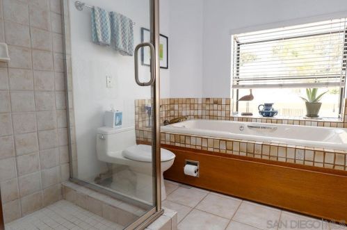 1159 Pacific Beach Dr, San Diego CA  92109-5149 exterior