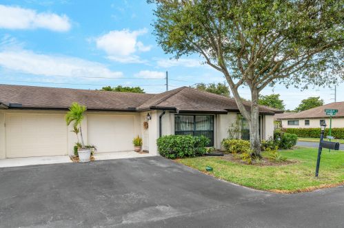 4885 Dovewood Rd, Boynton Beach, FL 33436-4047