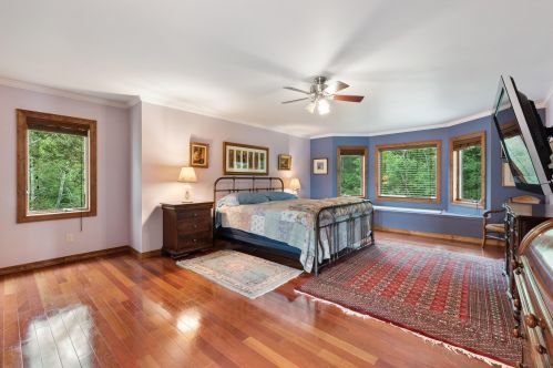 1016 Wallace Lake Rd, West Bend WI  53090-8943 exterior