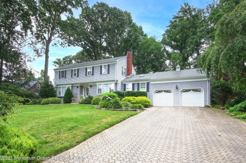 9 Amy Way, Tinton Falls, NJ 07701-5236