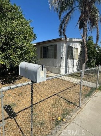 1501 Calcutta Dr, Bakersfield CA  93307-4681 exterior