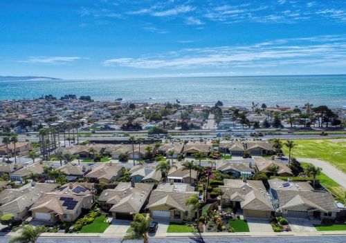 1614 Costa Brava, Pismo Beach CA  93449-3325 exterior