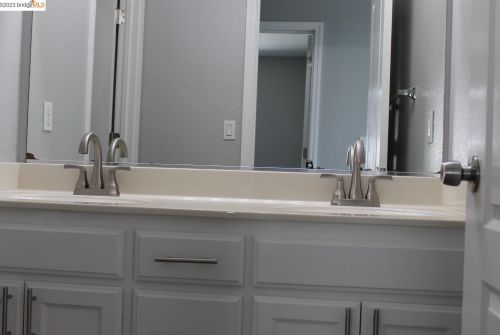 595 Scudero Cir, West Pittsburg CA  94565-2499 exterior