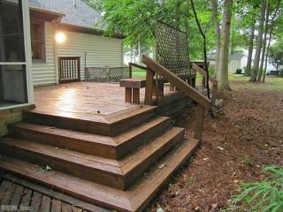 1601 Plover Ct, Chesapeake VA  23321-1338 exterior