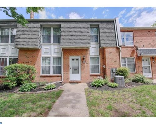 1133 Harbour Dr, Palmyra, NJ 08065-1205