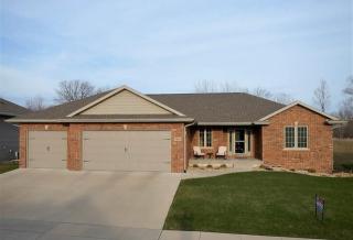 2232 Indy Dr, Dubuque, IA 52002-8218