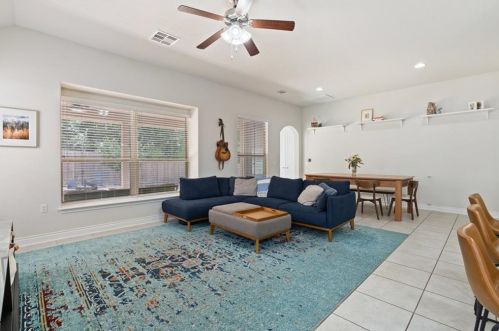 6629 Alleyton Dr, Austin TX 78725-2915 exterior